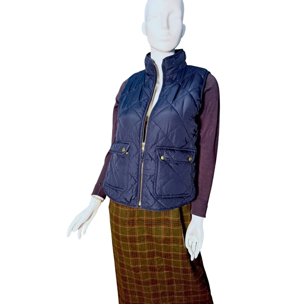 J Crew‎ Navy Blue Quilted Vest Diamond lady jacket style Puffer Zip preppy Med